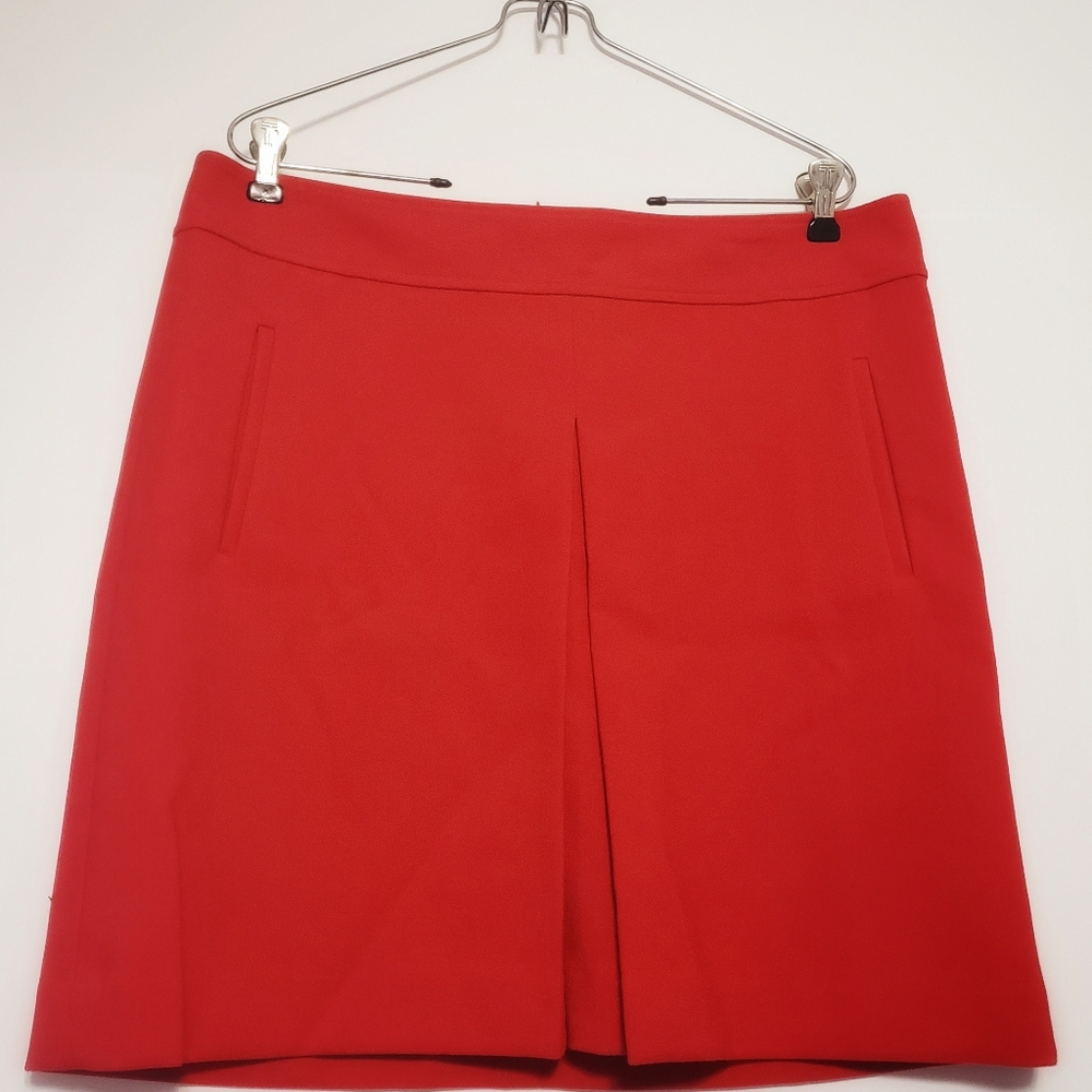 EUC LOFT Red front pleated mini skirt